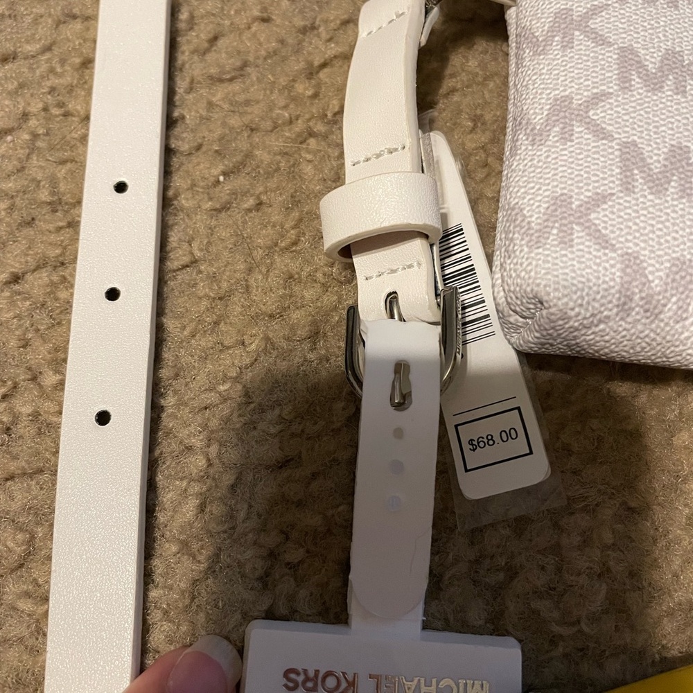 Michael Kors Purse - Picture 9 of 9